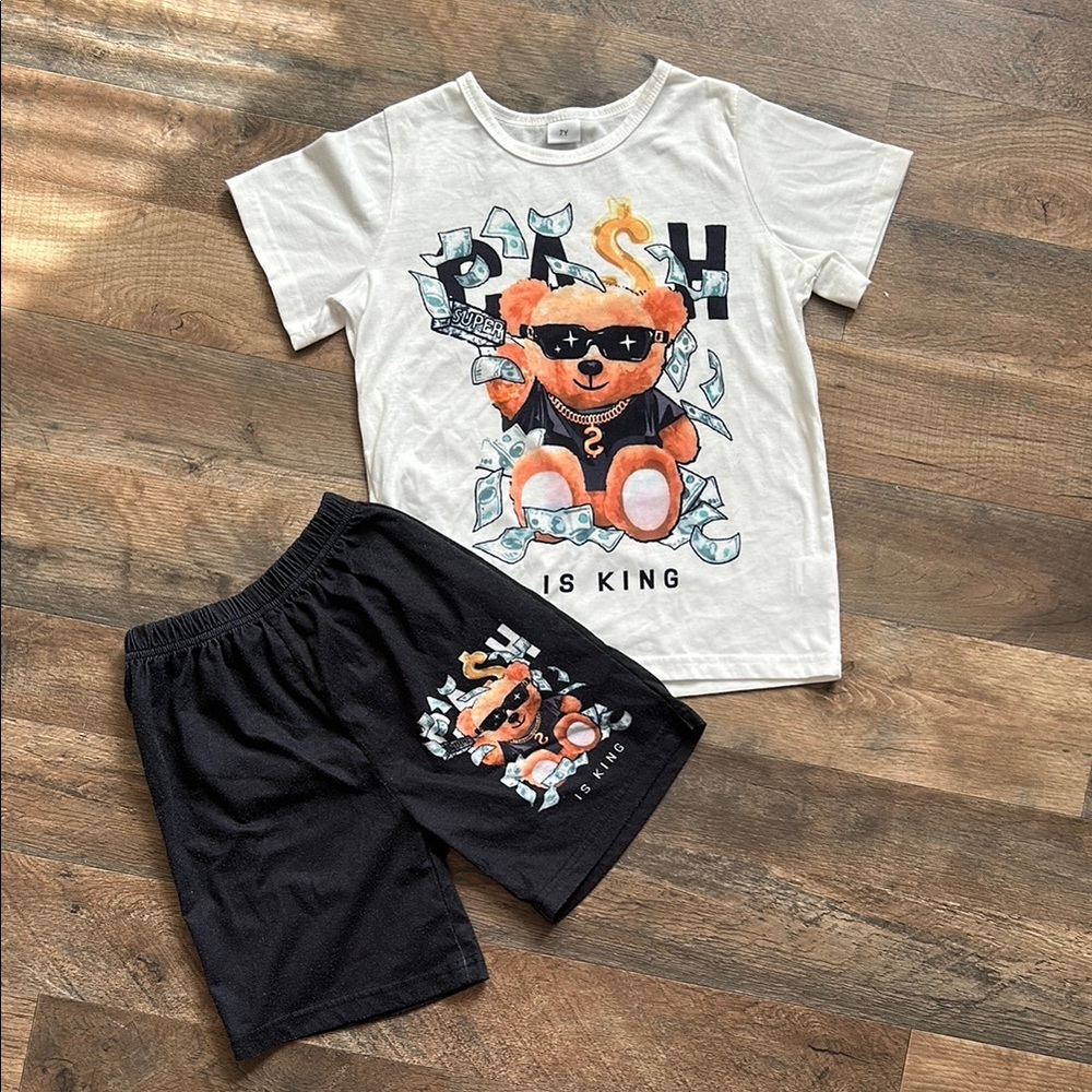 SHEIN Kids Beige and Black Bear Graphic Set